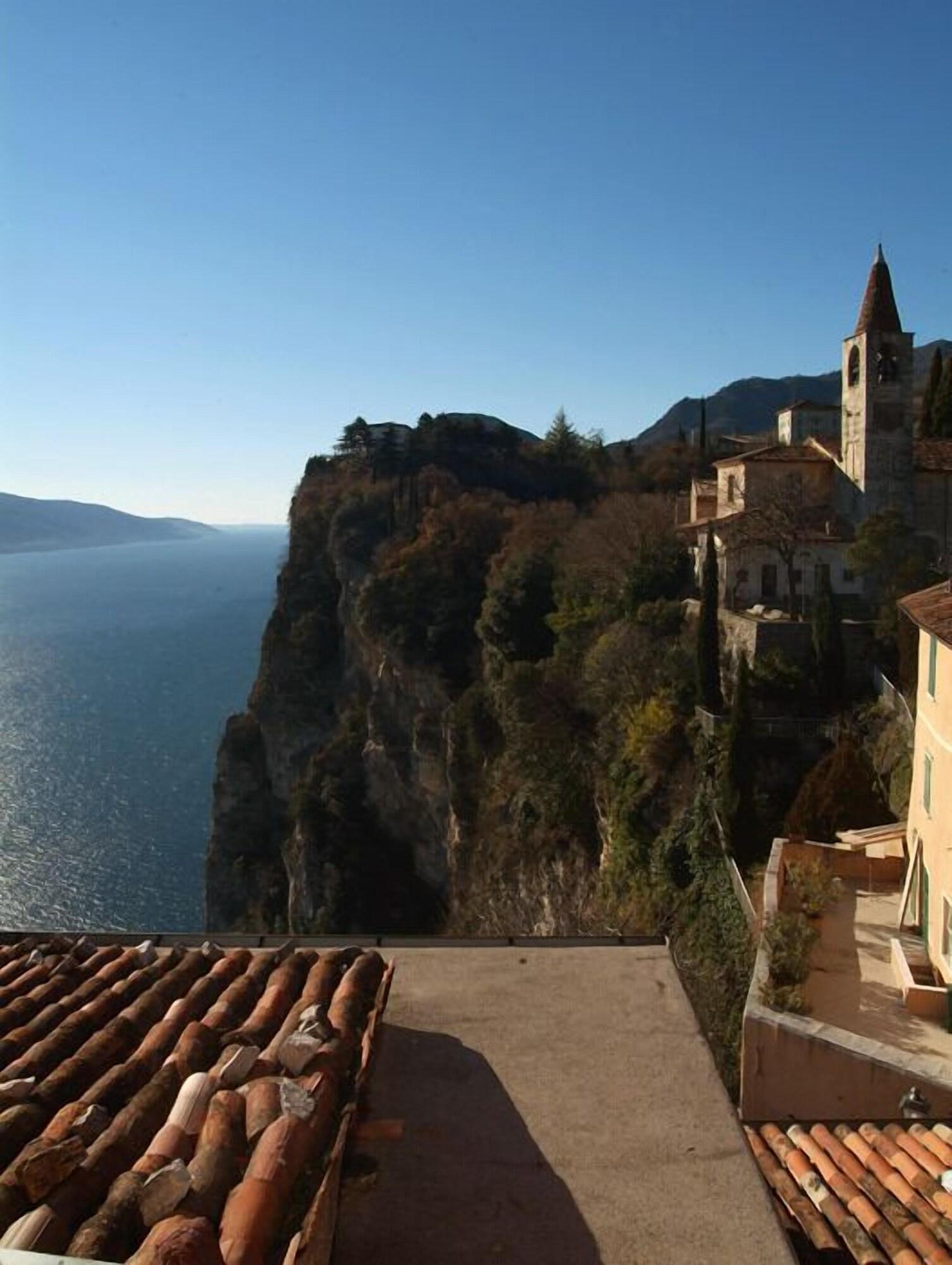 Miralago 3* Pieve (Lombardy)