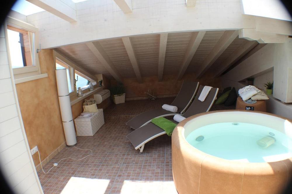 Miralago Hotel 3*